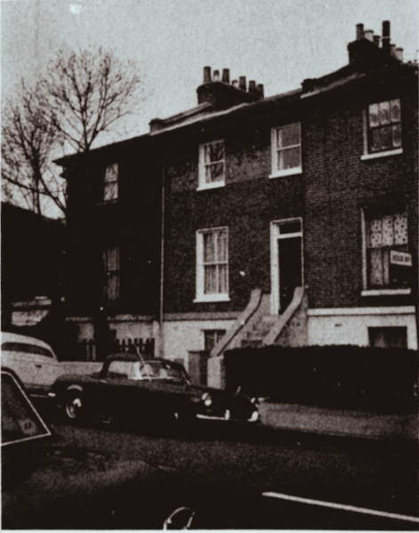 Arquivo:De Beauvoir Place.png